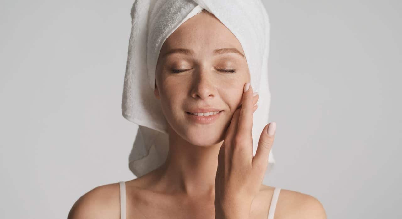 CellDerma Woman Clear Complexation Headshot Content Image