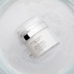 CellDerma Hyaluronic Cream Water Background Product Image