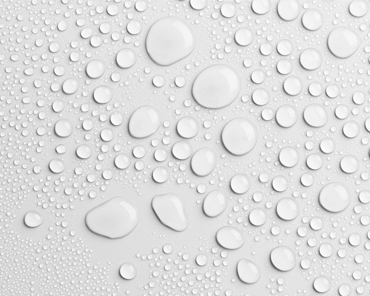 CellDerma Water Droplets on Grey Background Content Image