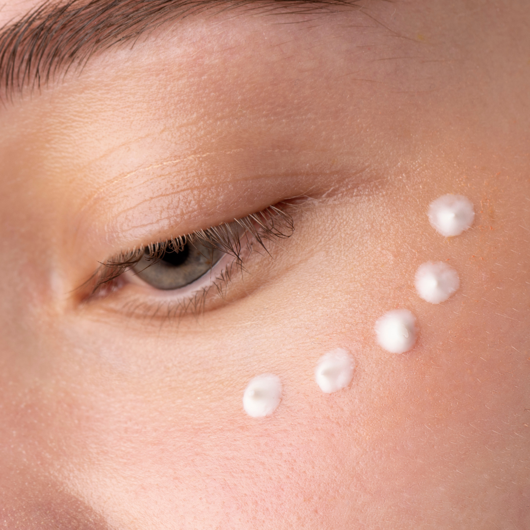 CellDerma Eye Cream Woman Model Skincare Content Image